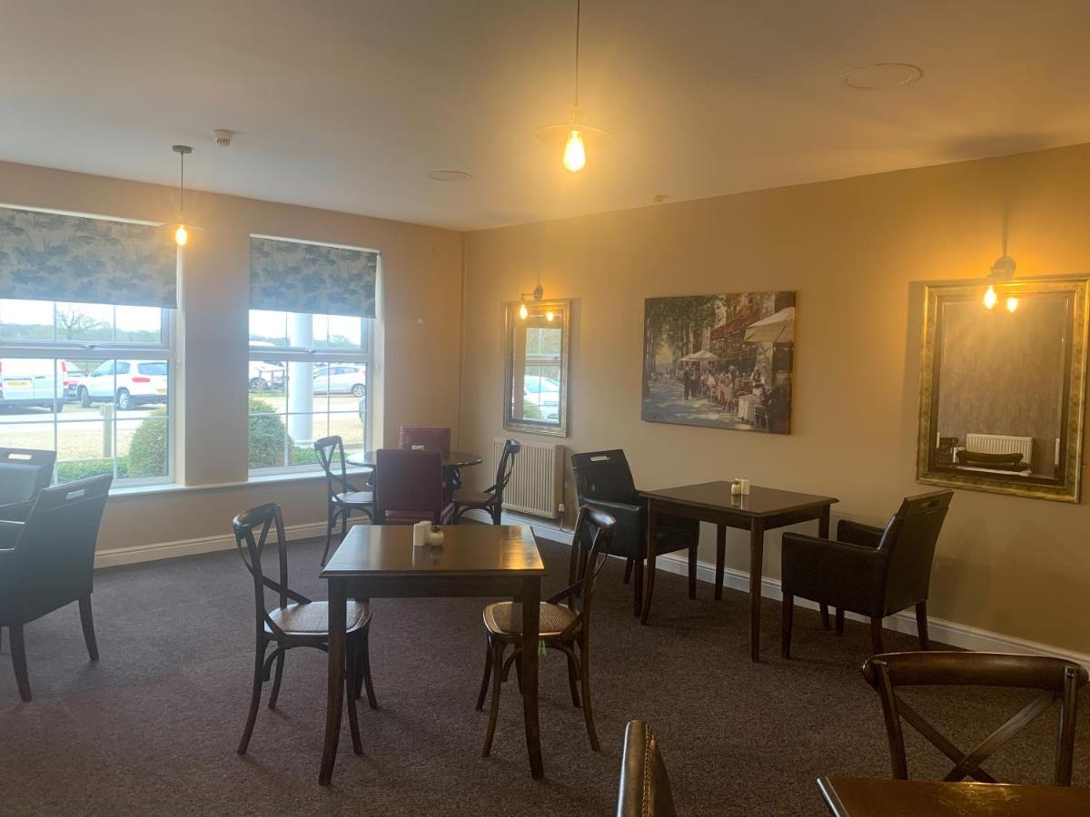 Silverstone Golf Club And Hotel Экстерьер фото