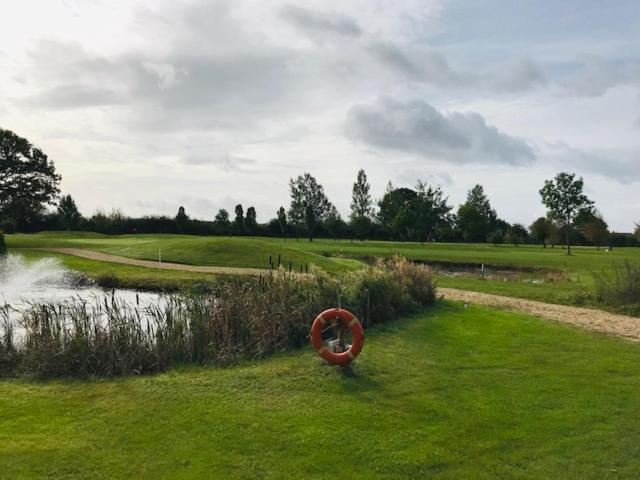 Silverstone Golf Club And Hotel Экстерьер фото