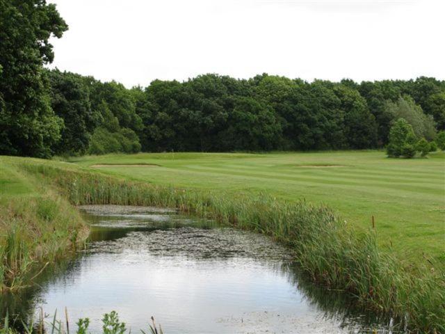 Silverstone Golf Club And Hotel Экстерьер фото