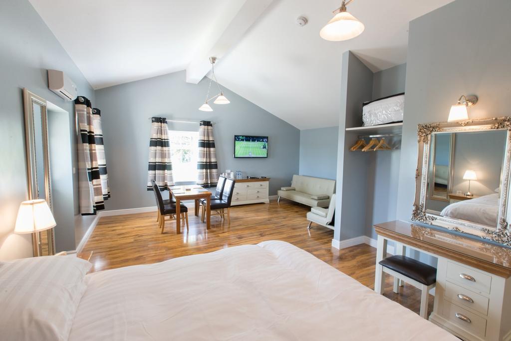 Silverstone Golf Club And Hotel Экстерьер фото